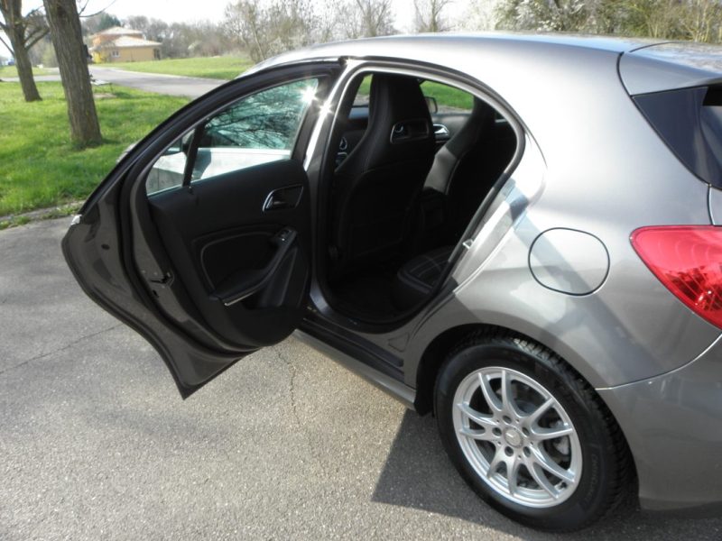 MERCEDES CLASSE A  180 122CH SENSATION - 6CV 2014