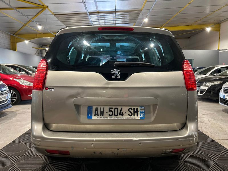 PEUGEOT 5008 2.0 HDI 163CH