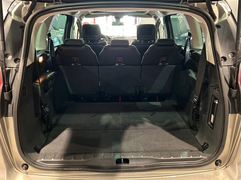 PEUGEOT 5008 2.0 HDI 163CH