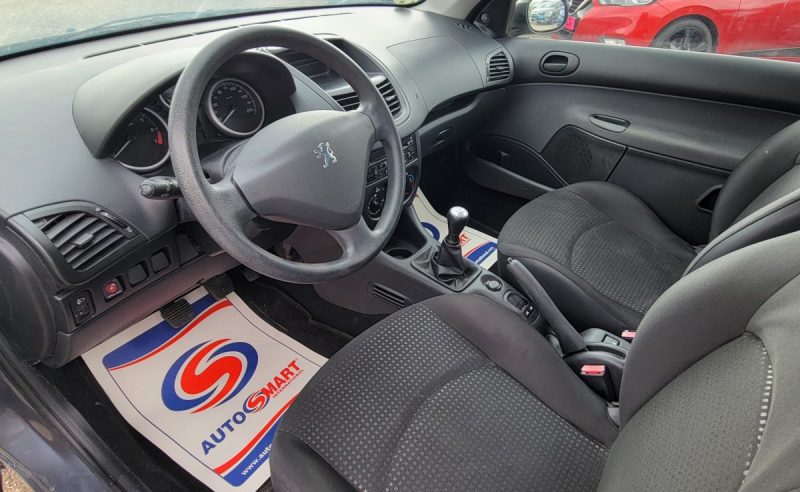 🚗 Peugeot 206+ 1.4 Essence 75 ch – 2010 FINITION TRENDY