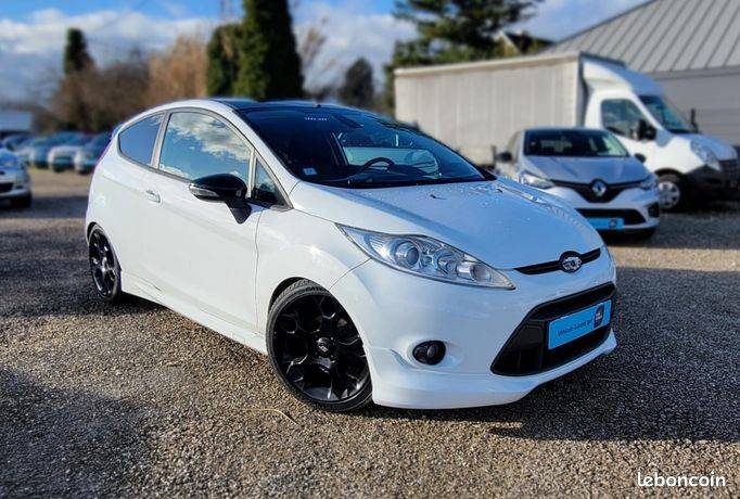 FORD FIESTA 1.6I  2009