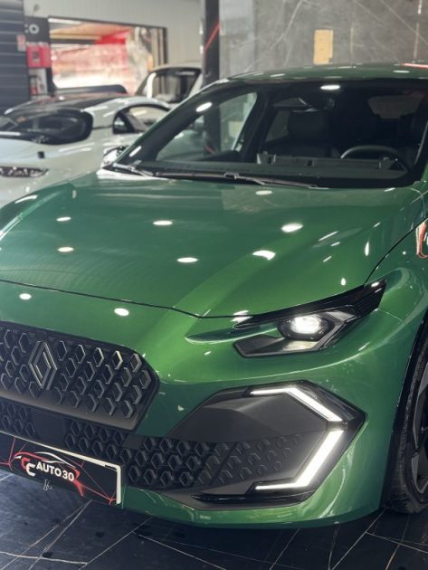 RENAULT CLIO 1.8 E-TECH TECHNO 160 EVOLUTION 2025