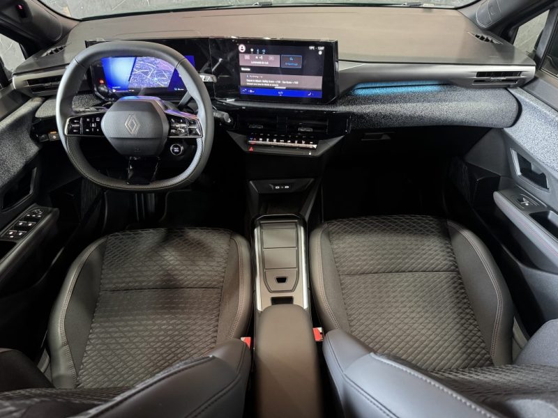 RENAULT CLIO 1.8 E-TECH TECHNO 160 EVOLUTION 2025