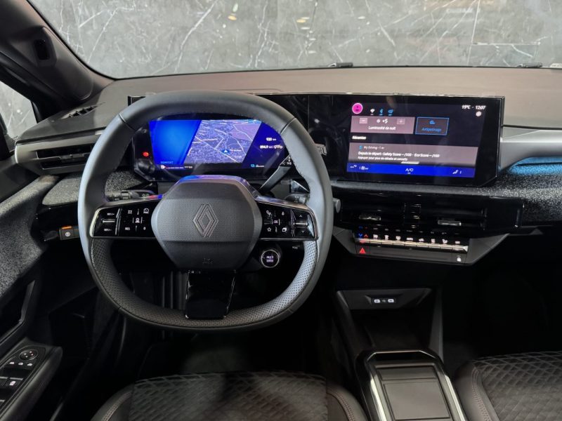 RENAULT CLIO 1.8 E-TECH TECHNO 160 EVOLUTION 2025