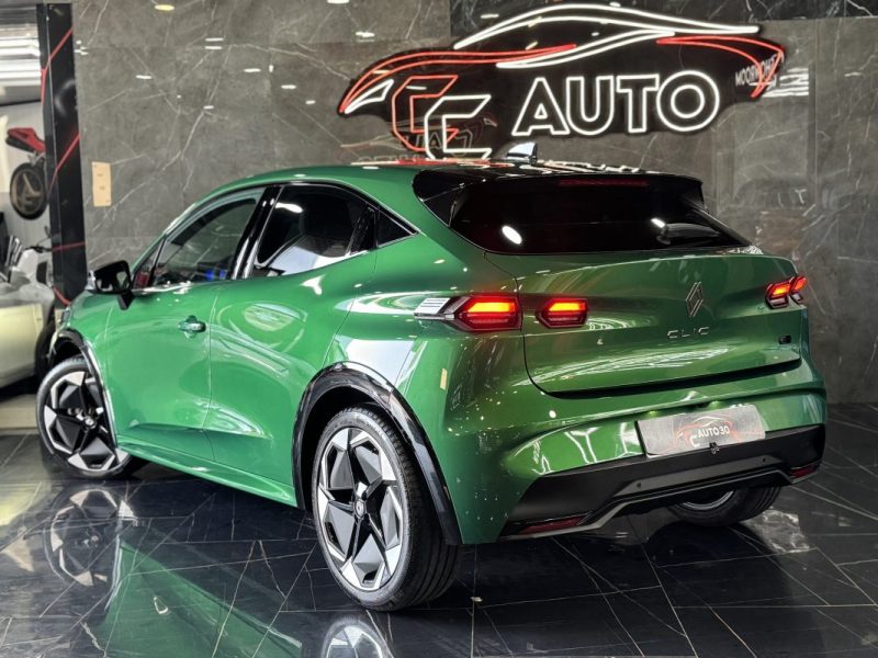 RENAULT CLIO 1.8 E-TECH TECHNO 160 EVOLUTION 2025