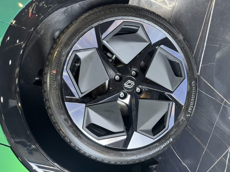 RENAULT CLIO 1.8 E-TECH TECHNO 160 EVOLUTION 2025