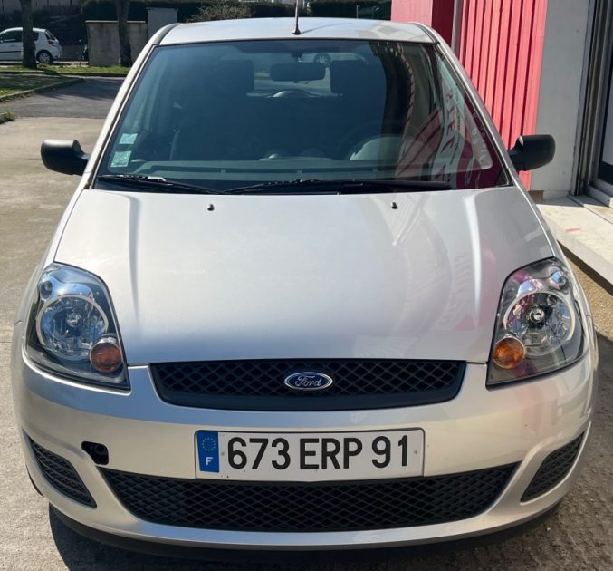 FORD FIESTA 1.2L FUN 75CH - GARANTIE 6 MOIS