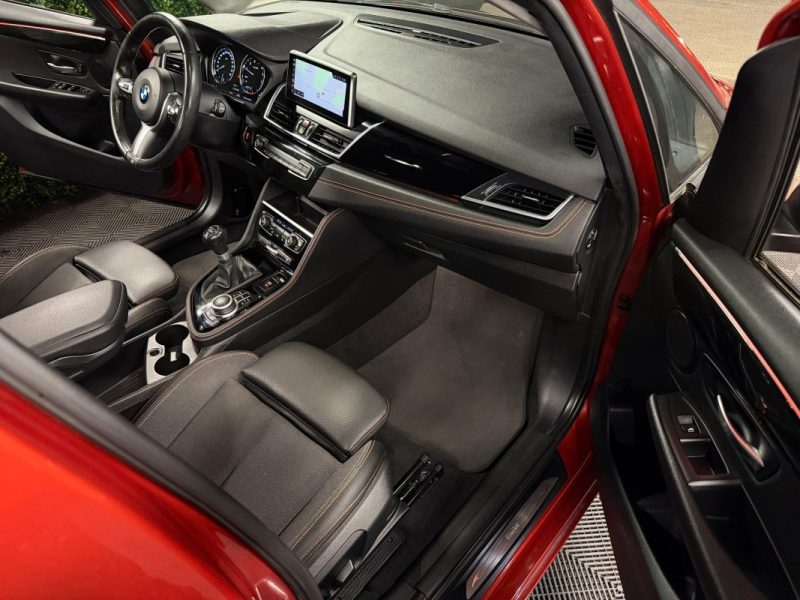 BMW SERIE 2 ACTIVE TOURER 218i FINITION SPORT 1.5i 140 Cv 1ERE MAIN - GARANTIE 1 AN