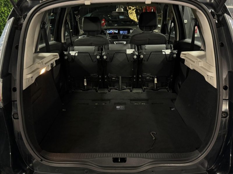RENAULT SCENIC 3 III 1.5 DCI 110 Cv ECRAN GPS TOMTOM REGULATEUR BLUETOOTH CRIT AIR 2