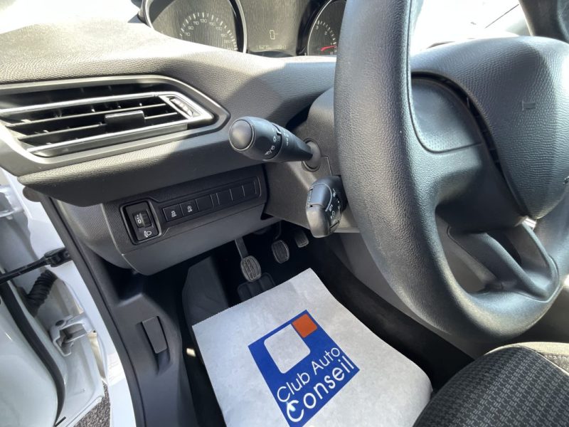 PEUGEOT 308 II 1.6 BLUEHDI 100 CV ACCÈS * RADARS DE RECUL