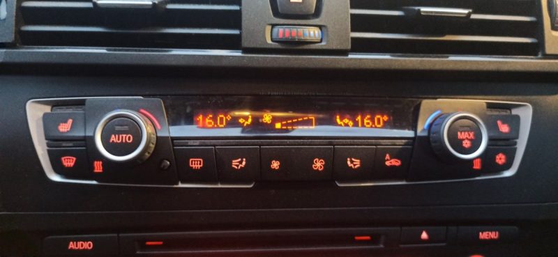 BMW 118D SPORT 5PORTES CUIR, TOIT OUVRANT GARANTIE 6MOIS