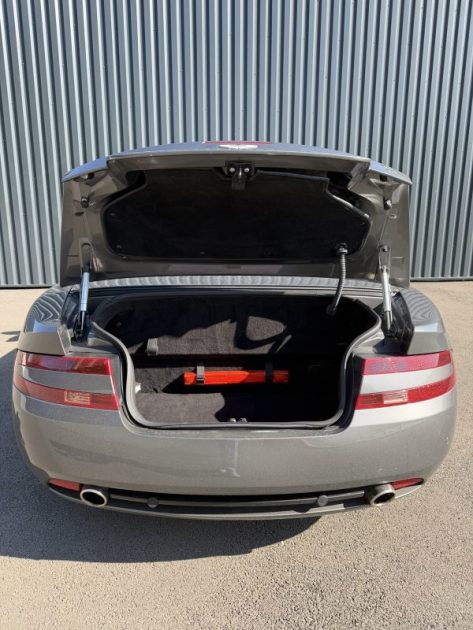 ASTON MARTIN DB9 VOLANTE 6.0 V12