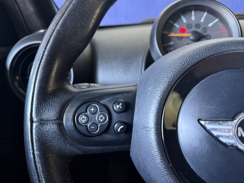 MINI COUNTRYMAN 1.6 122 CH BVM6 PACK CHILI  2015