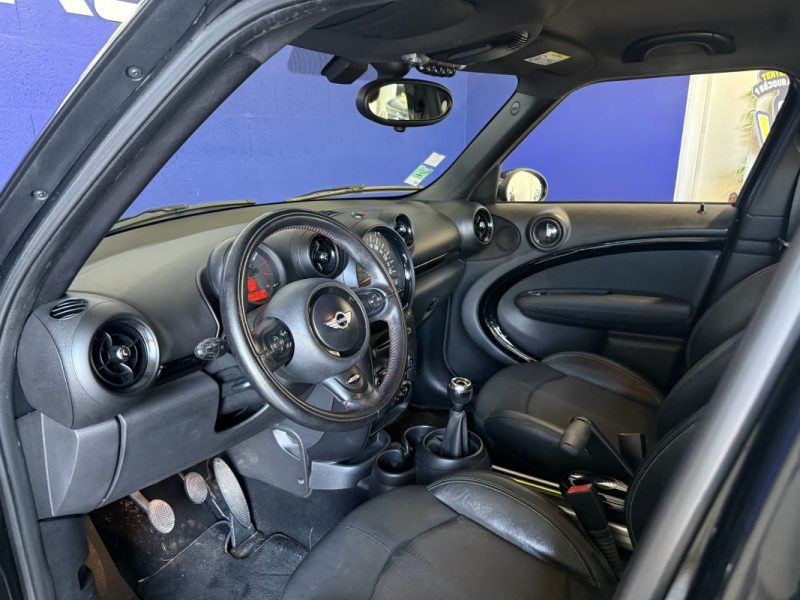MINI COUNTRYMAN 1.6 122 CH BVM6 PACK CHILI  2015