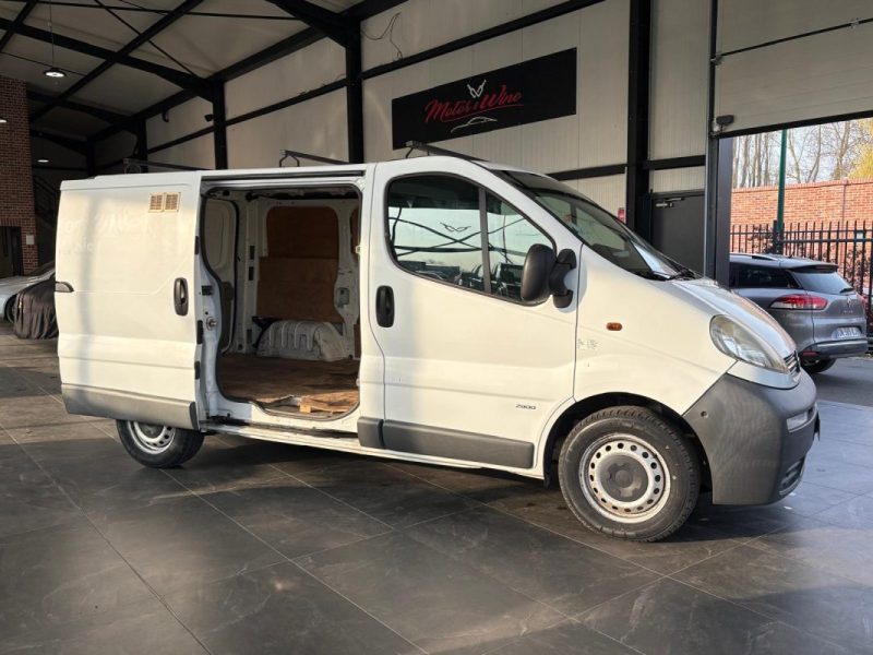 Opel Vivaro 1.9 DTI 82ch 🚐 L2 📏 4,78m 📦 9,1m² PTAC 2,9T 🔧 Reprise 🔄
