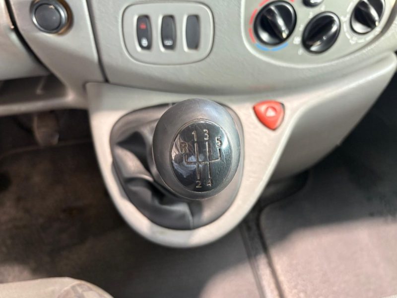 Opel Vivaro 1.9 DTI 82ch 🚐 L2 📏 4,78m 📦 9,1m² PTAC 2,9T 🔧 Reprise 🔄