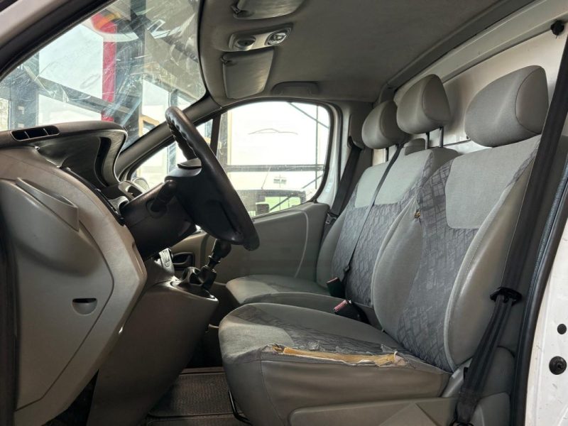 Opel Vivaro 1.9 DTI 82ch 🚐 L2 📏 4,78m 📦 9,1m² PTAC 2,9T 🔧 Reprise 🔄