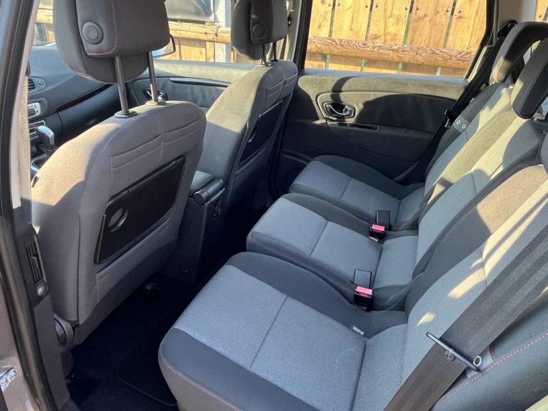 RENAULT SCENICIII 1.5 DCI 110 EXPRESSION EDC 2012