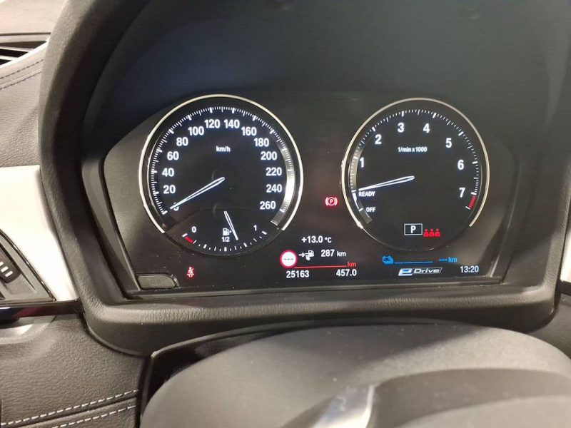 BMW X2 (F39) XDRIVE 25E 220 BUSINESS DESIGN BVA6 2022