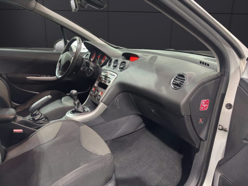 PEUGEOT 308 1.6 VTI 120CV PREMIUM 2010