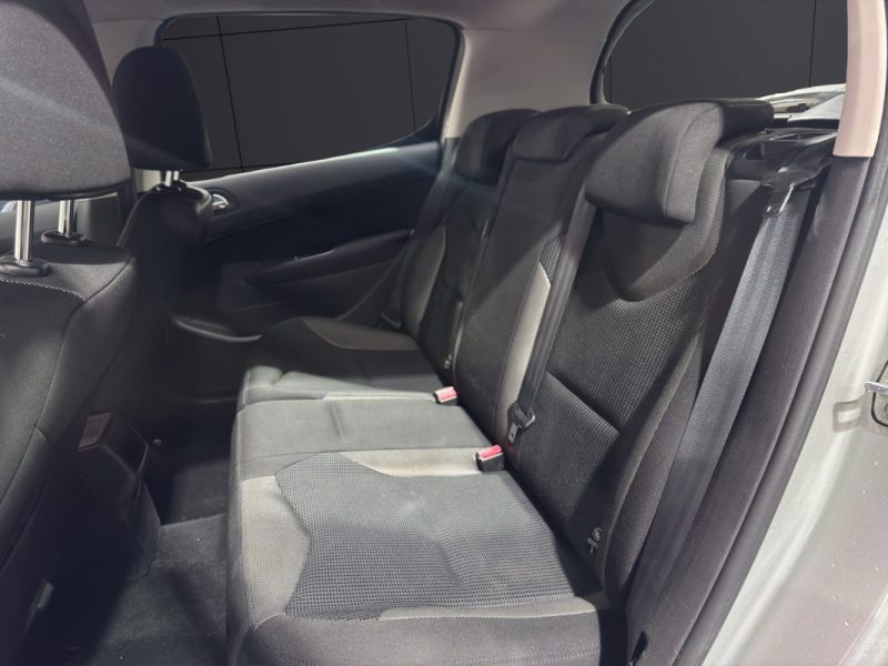 PEUGEOT 308 1.6 VTI 120CV PREMIUM 2010