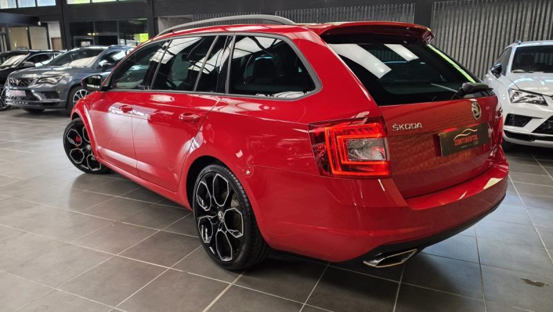 SKODA OCTAVIA COMBI 2.0 TSI 220 RS*CUIR*XENON*JA19P* 