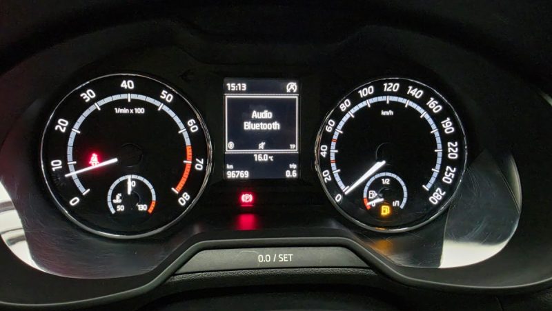 SKODA OCTAVIA COMBI 2.0 TSI 220 RS*CUIR*XENON*JA19P* 