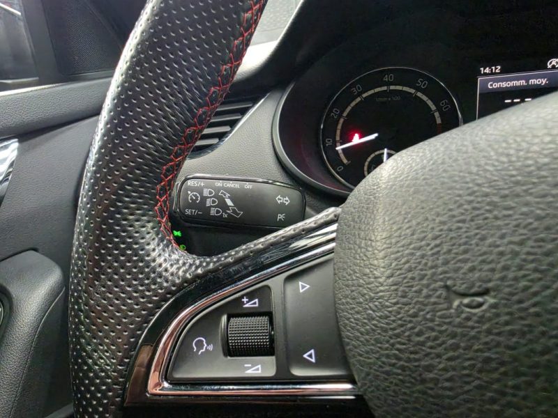 SKODA OCTAVIA COMBI RS 2.0 TSI 220*CUIR*XENON*RADAR*BVM6