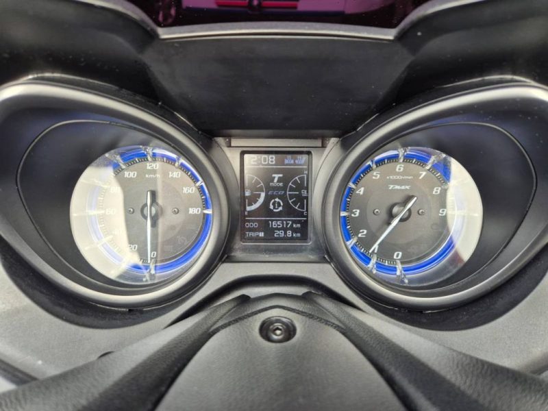 YAMAHA XP560D  2020