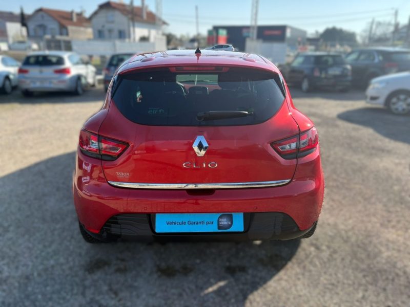 RENAULT  CLIO IV 1.2 TCE 120 EDC  INTENS 2015
