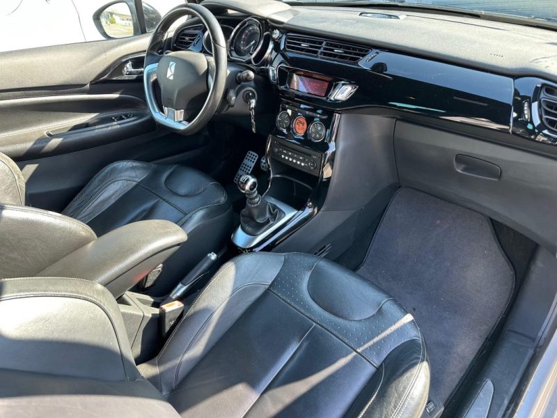 CITROEN DS3 1.6 THP 150 SPORT CHIC 2010 GARANTIE