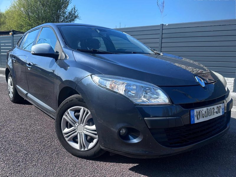DESTOCKAGE EXCEPTIONNEL RENAULT MEGANE 1.5 DCI 2010
