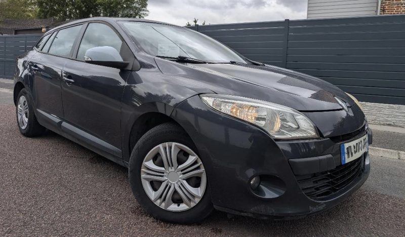 DESTOCKAGE EXCEPTIONNEL RENAULT MEGANE 1.5 DCI 2010