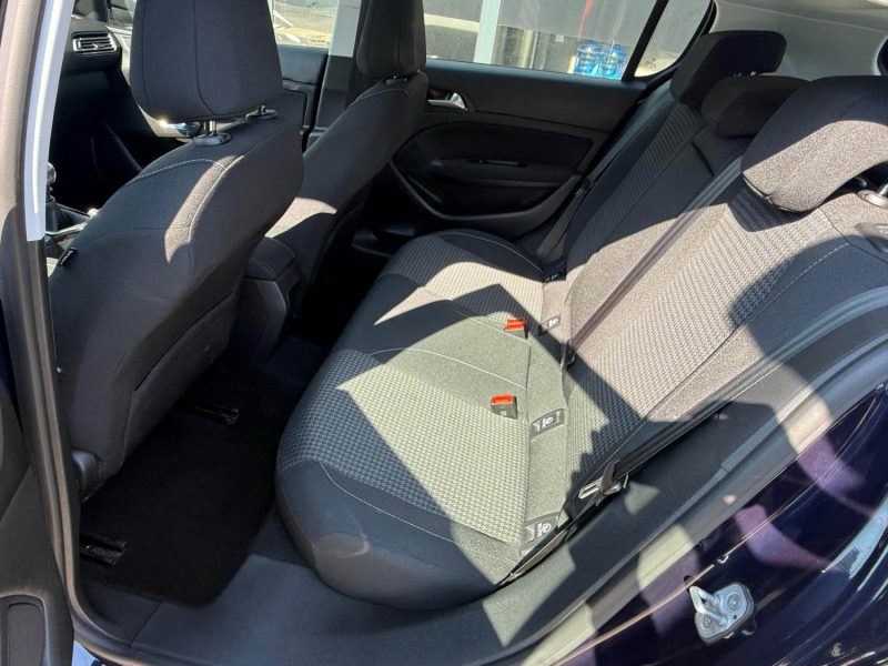 PEUGEOT 308 II BLUEHDI 130cv S&S ACTIVE BUSINESS - GPS/CARPLAY - 94.000kms