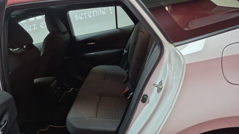 TOYOTA COROLLA TOURING SPORTS 122cv DYNAMIC BUSINESS/1 ERE MAIN/TVA RECUPERABLE