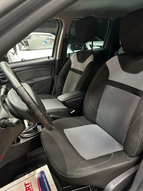 DACIA DUSTER 1.5 DCI 110CH (SUIVI D ENTRETIEN, ECRAN TACTILE )⭐️⭐️⭐️⭐️⭐️