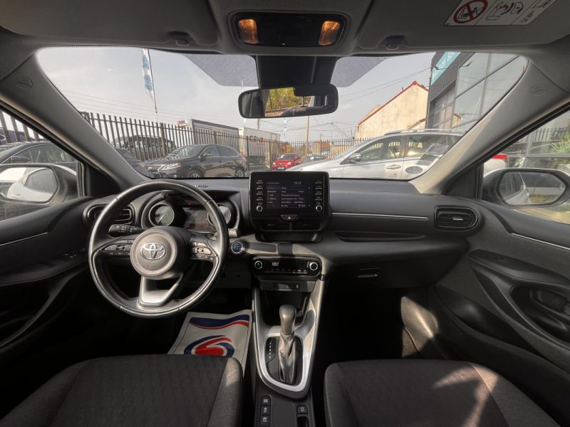 TOYOTA Yaris IV 116H Design 03/2021