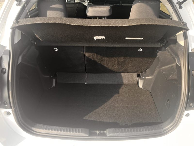 TOYOTA Yaris IV 116H Design 03/2021