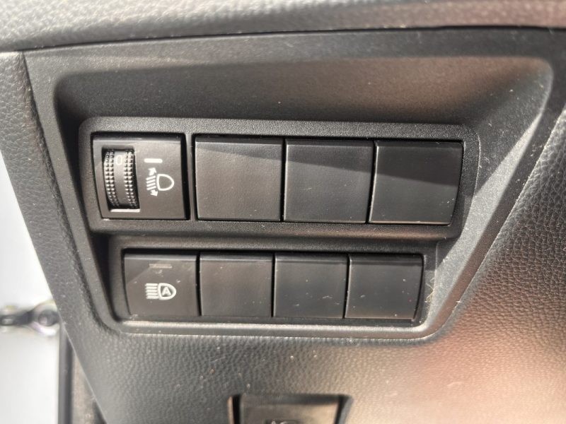 TOYOTA Yaris IV 116H Design 03/2021