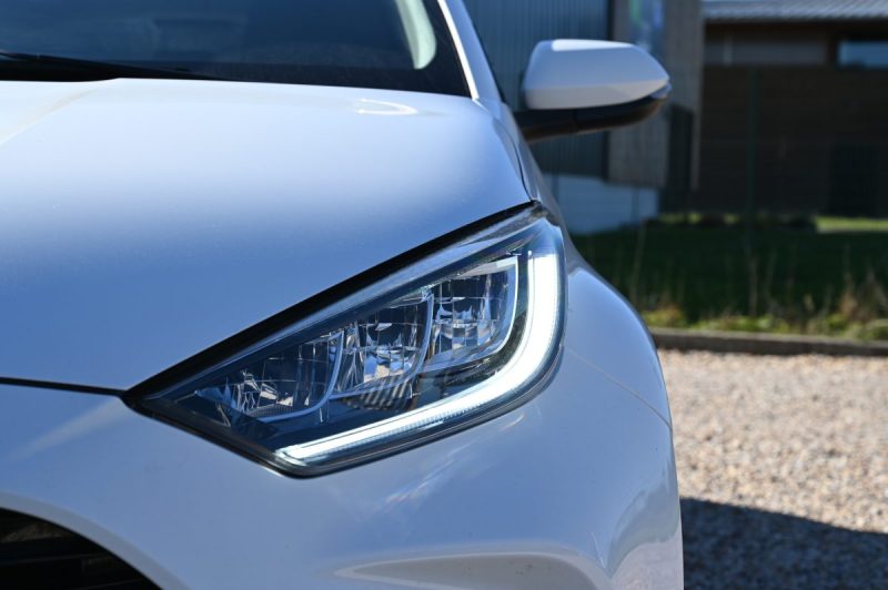 TOYOTA Yaris IV 116H Design 03/2021