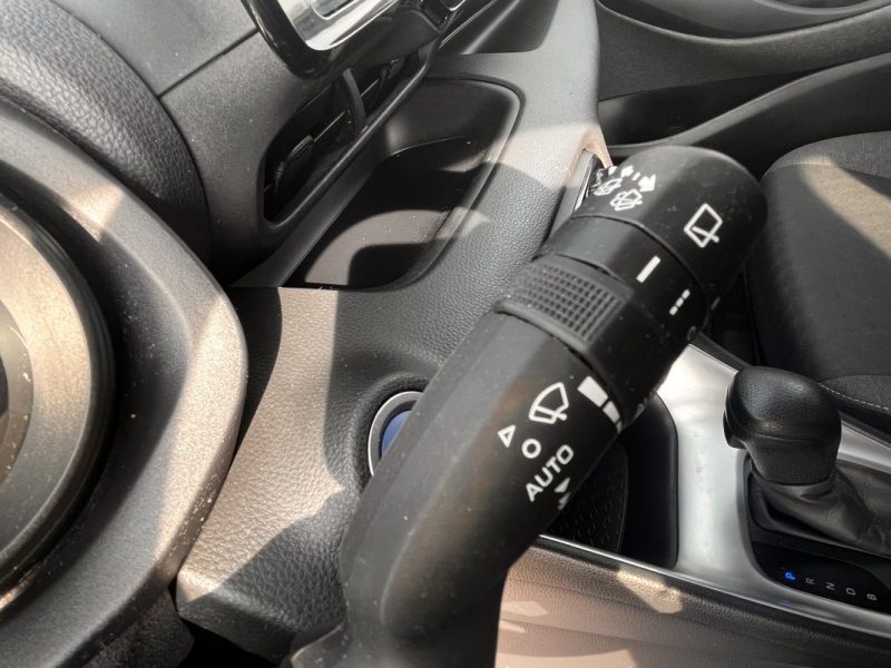 TOYOTA Yaris IV 116H Design 03/2021