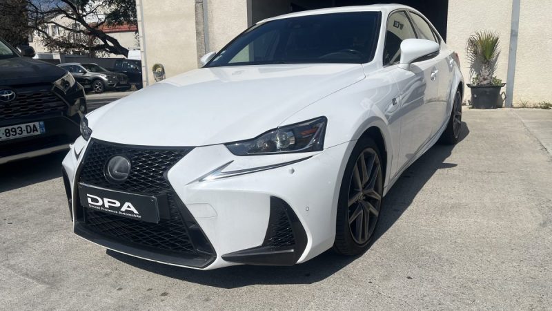 LEXUS IS 300H F SPORT TOIT OUVRANT 