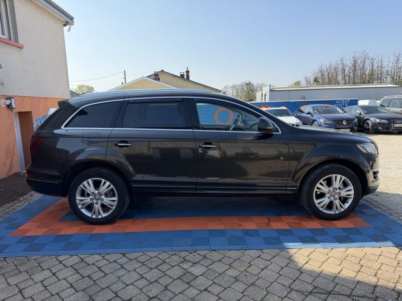 AUDI Q7 V6 3.0 TDI 240 AMBIENTE 7P 2010