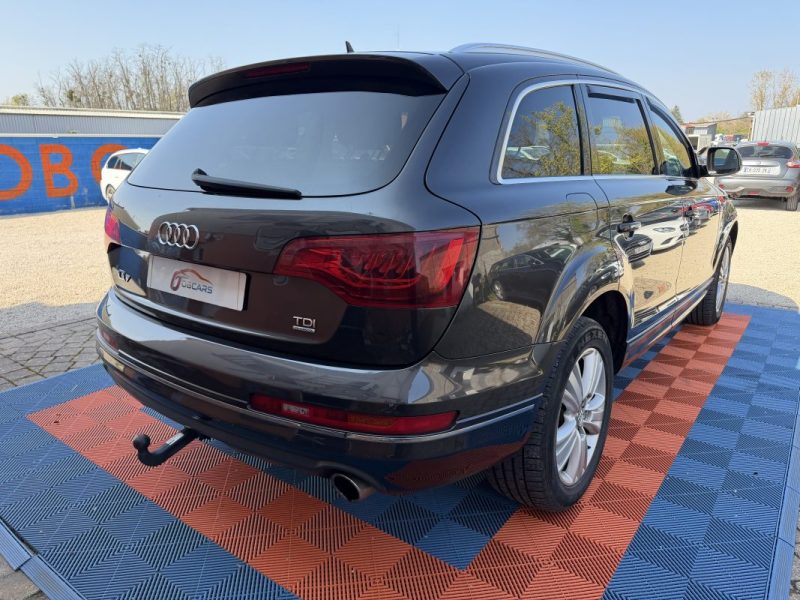 AUDI Q7 V6 3.0 TDI 240 AMBIENTE 7P 2010