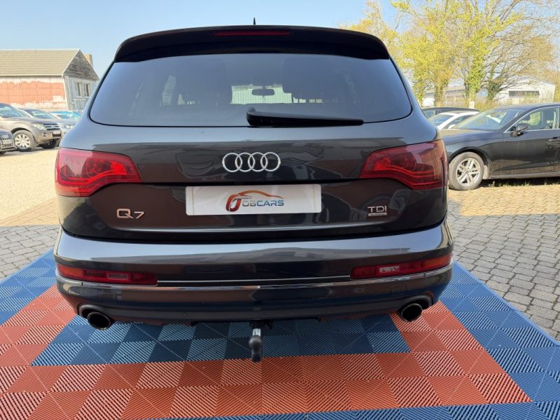 AUDI Q7 V6 3.0 TDI 240 AMBIENTE 7P 2010