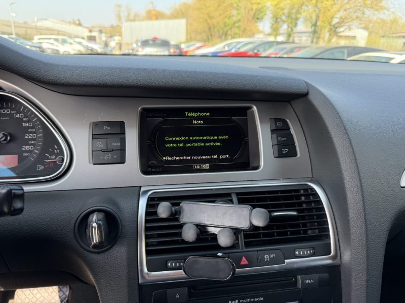 AUDI Q7 V6 3.0 TDI 240 AMBIENTE 7P 2010