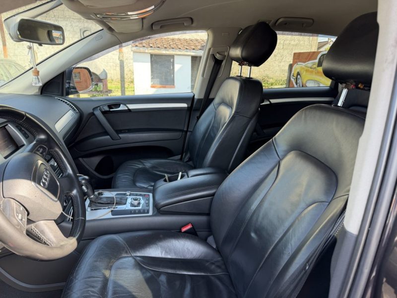 AUDI Q7 V6 3.0 TDI 240 AMBIENTE 7P 2010
