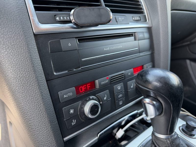 AUDI Q7 V6 3.0 TDI 240 AMBIENTE 7P 2010