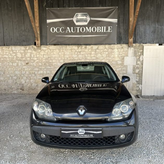 RENAULT LAGUNAIII BLACK EDITION 2010