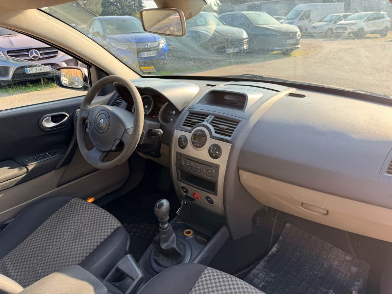 RENAULT MEGANE PACK AUTHENTIQUE 1.9DCI 120 250MKM